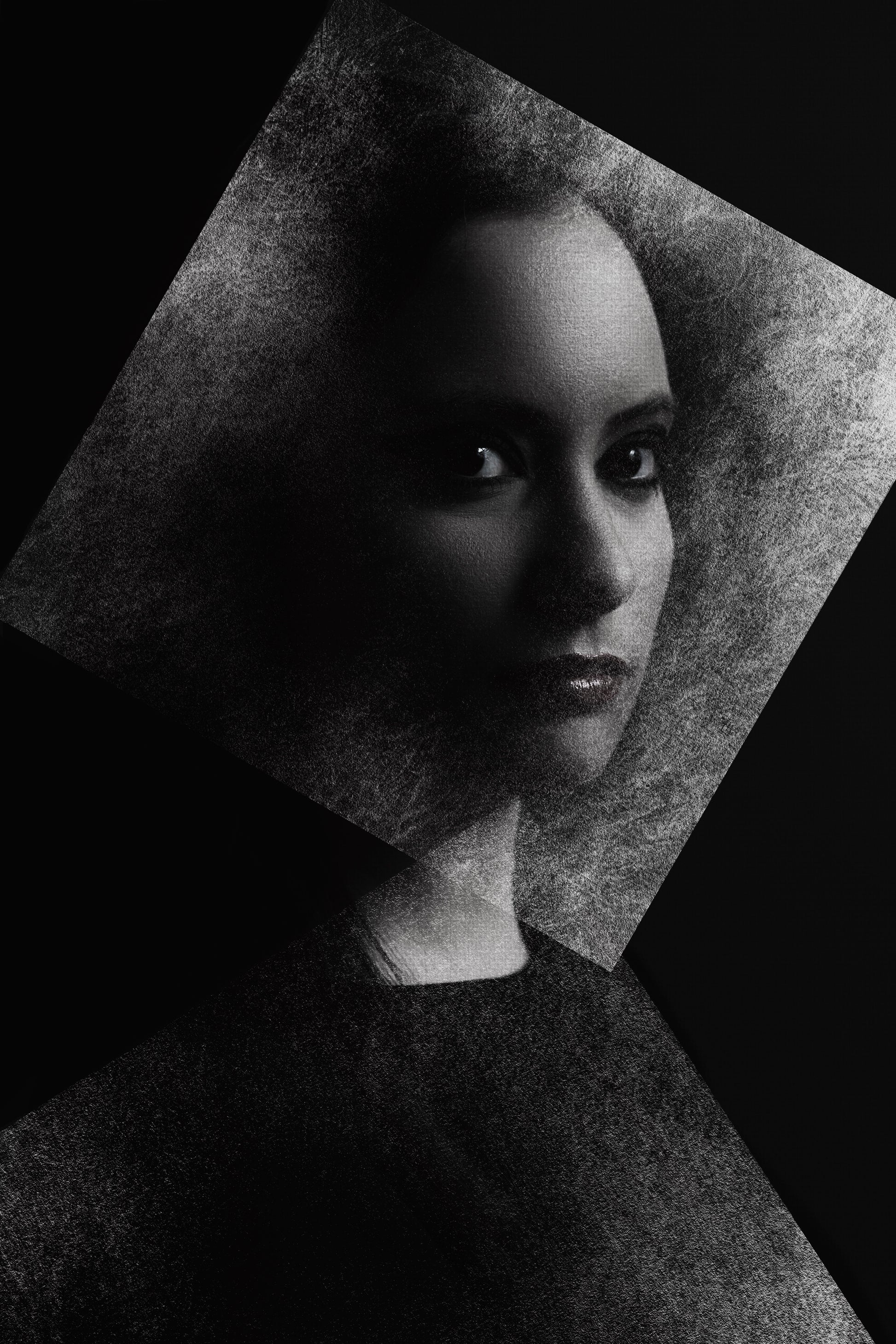 Black-and-white photo “Elegantia classica” by Gabriel — matte print