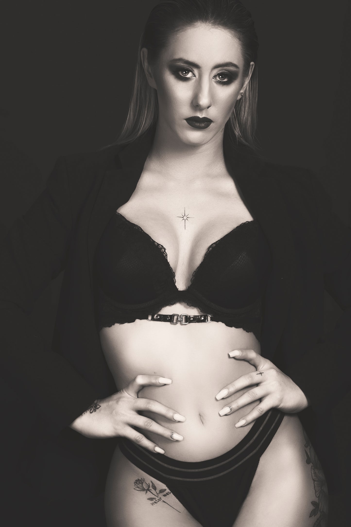 Black-and-white photo “Leyla3” by Gabriel — matte print