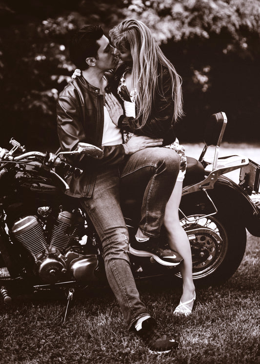 Black-and-white photo “Unfulfilled” by Gabriel — matte print